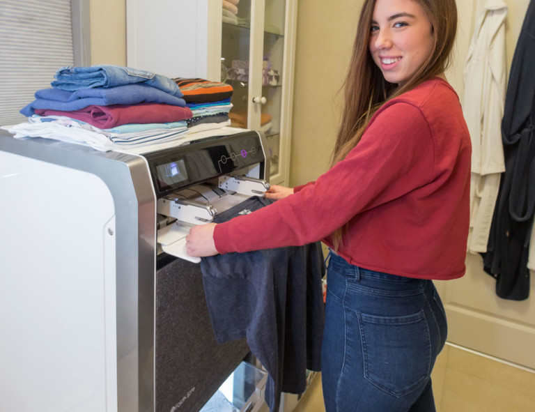 FoldiMate Laundry Folding Robot
