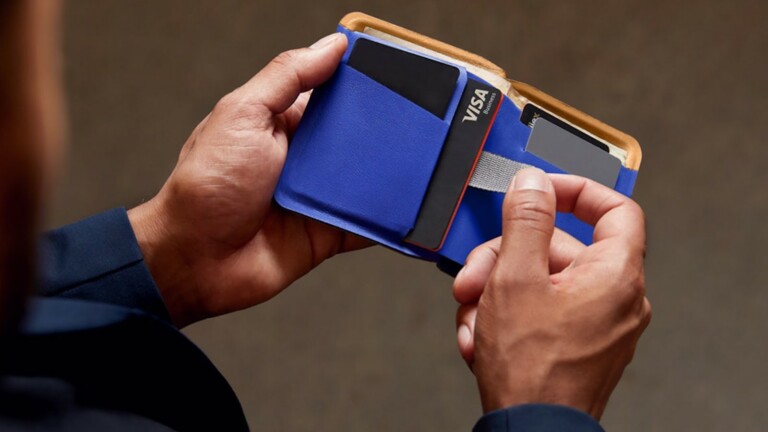 Bellroy Apex Note Sleeve billfold has a classic no-stitch design with pre-molded leather