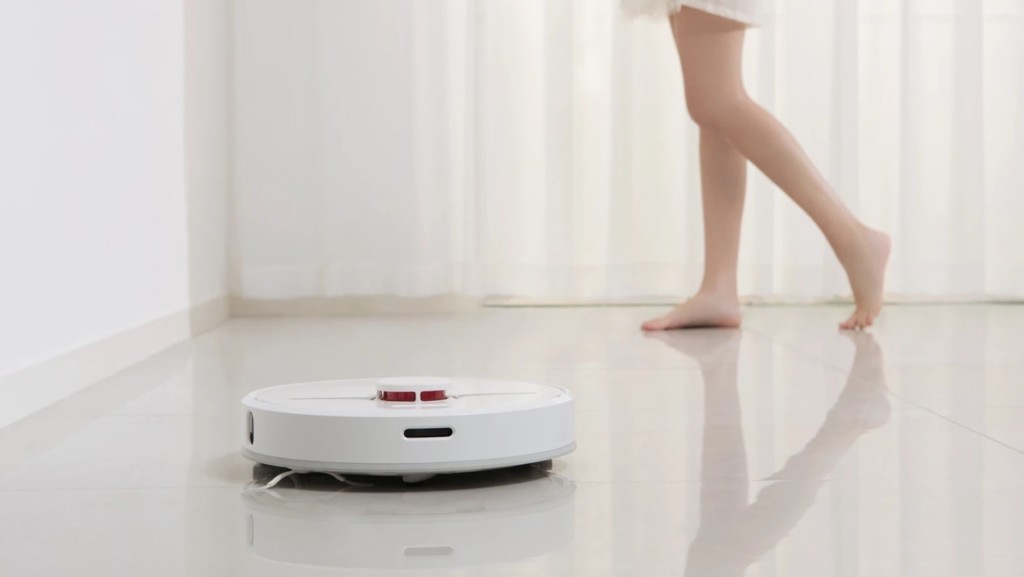 DreameTech D9 Robot Vacuum