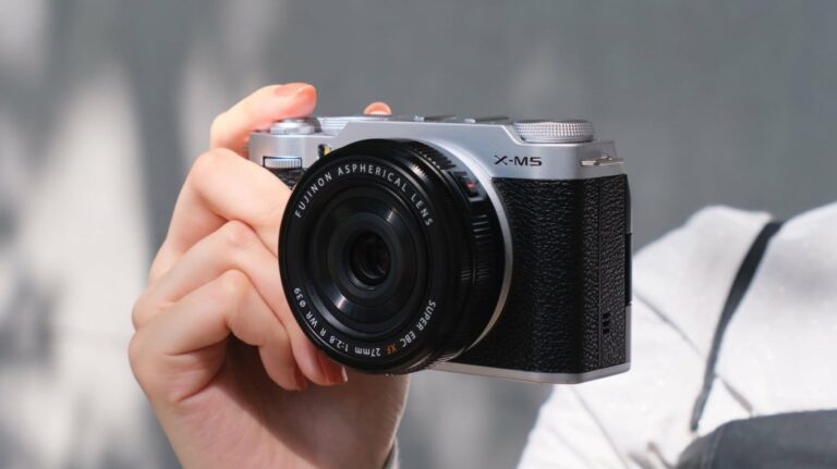 X-M5: Mirrorless Camera with APS-C X-Trans 4 CMOS Sensor by Fujifilm on Gadget Flow