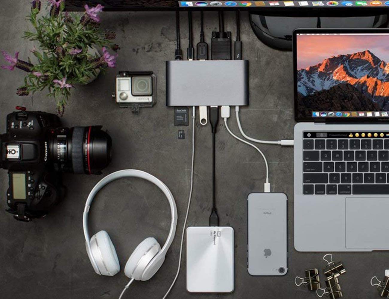 HyperDrive USB-C Hub Mac Adapter contains 11 ports in one device