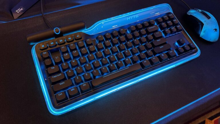 Keeb TKL: Modern Tenkeyless Keyboard with 155-Pixel qRGB Array by Hyte on Gadget Flow