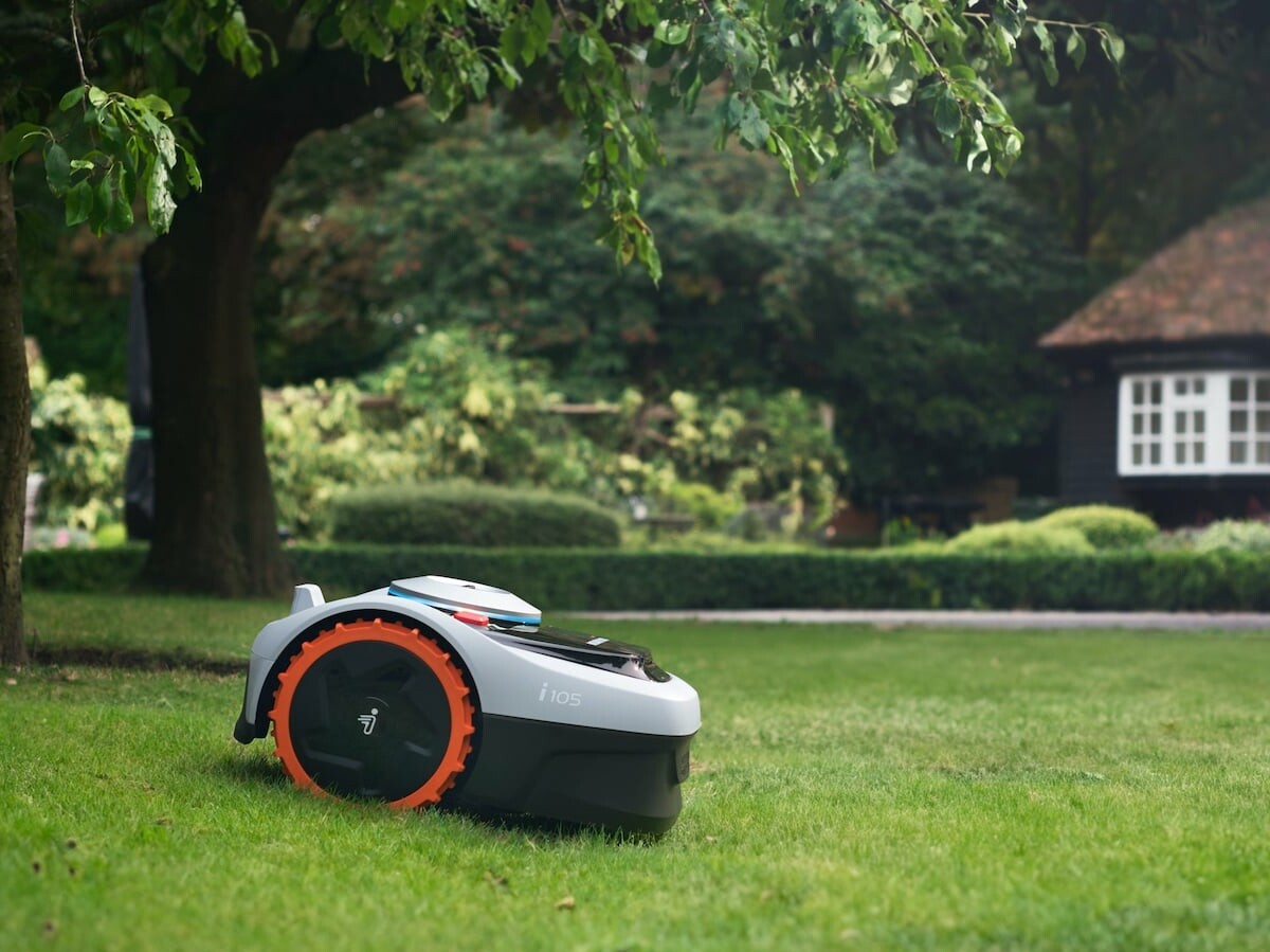 Segway Navimow i Series robotic lawnmower has an advanced AI-powered mapping system