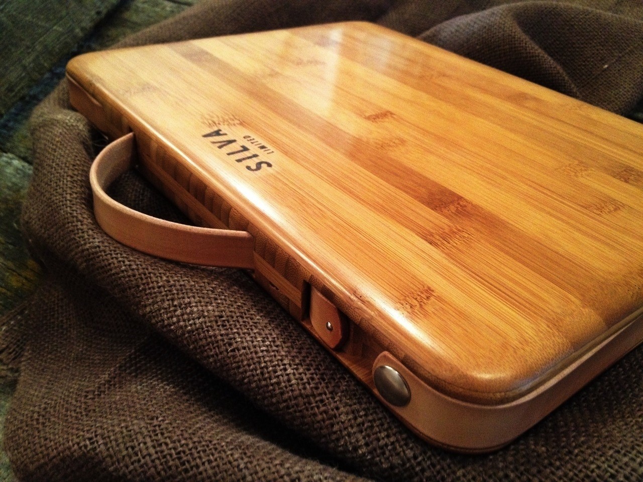 Silva Bamboo Macbook Case